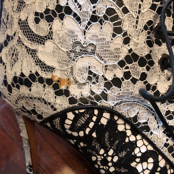 COPY - Givenchy laced up booties - Picture 5 of 6